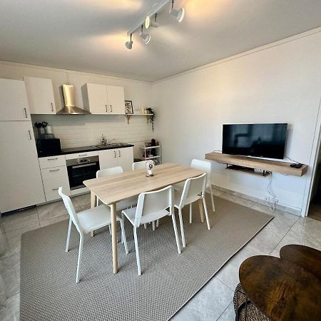 Ferienwohnung Au Coeur Du Quartier Taittinger Reims Exterior foto