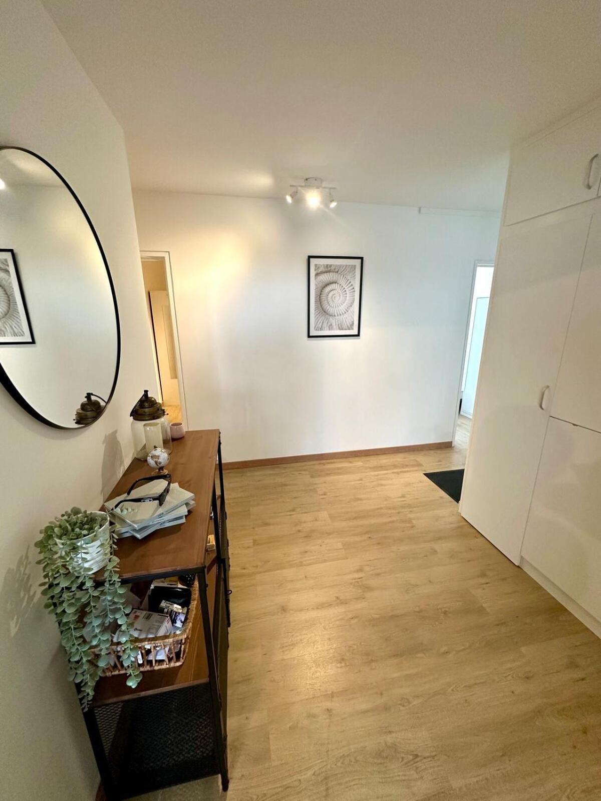 Ferienwohnung Au Coeur Du Quartier Taittinger Reims Exterior foto
